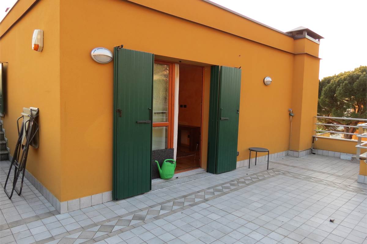 ATTICO COMPLETAMENTE ARREDATO