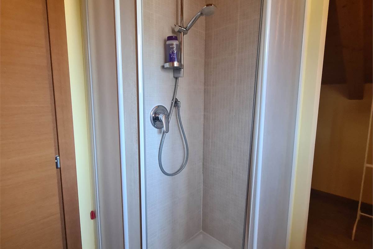 BELLISSIMO BILOCALE CON VISTA LAGO