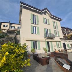 BELLISSIMO BILOCALE CON VISTA LAGO