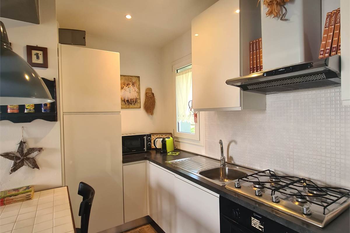 BELLISSIMO BILOCALE CON VISTA LAGO