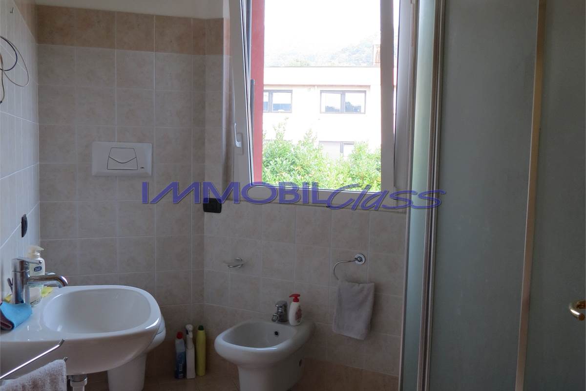 OTTIMO BILOCALE ARREDATO CON BOX E CANTINA