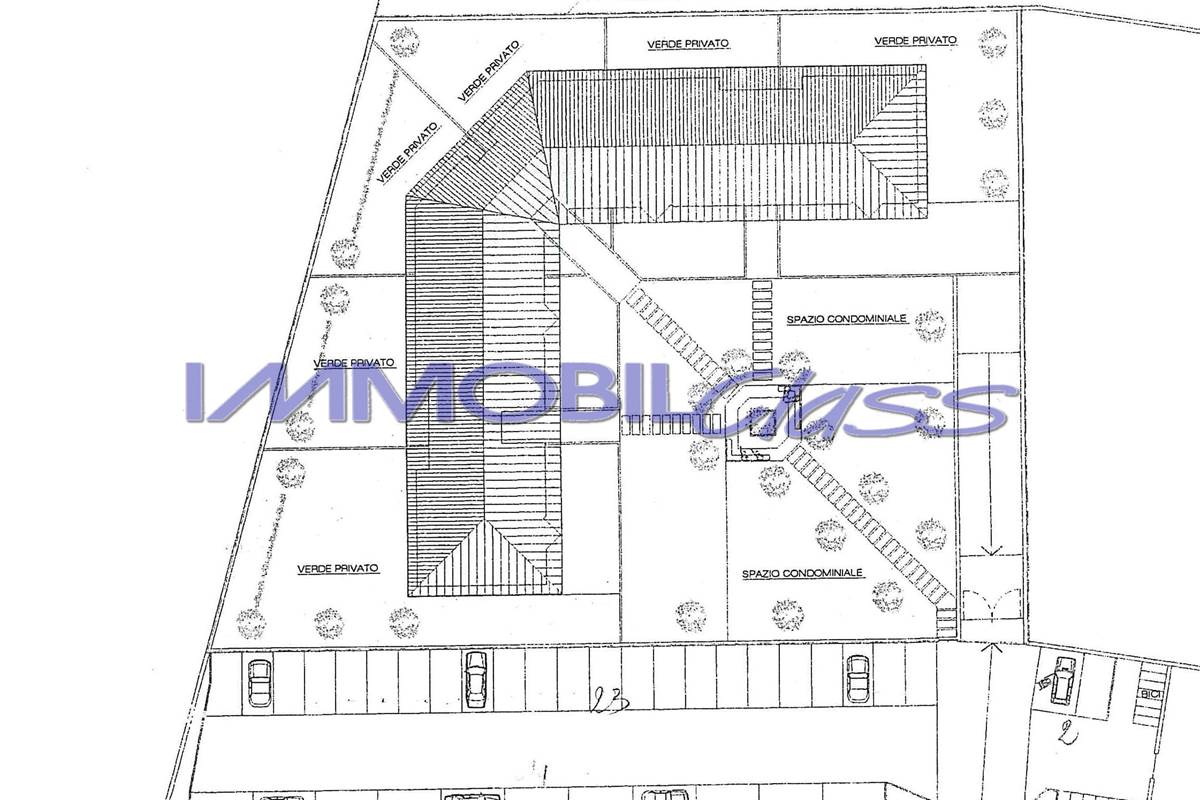 OTTIMO BILOCALE ARREDATO CON BOX E CANTINA