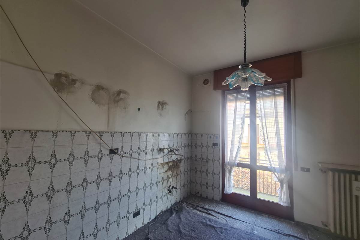 Villa indipendente con ampi spazi e potenzialità