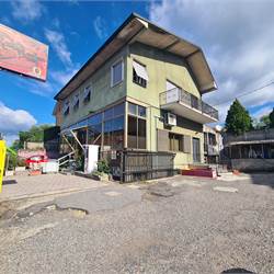 CASA INDIPENDENTE CON BAR