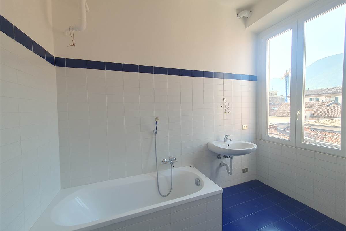 FAVOLOSO QUADRILOCALE CON VISTA DUOMO