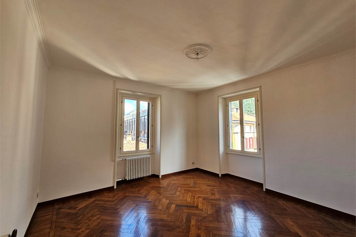 FAVOLOSO QUADRILOCALE CON VISTA DUOMO