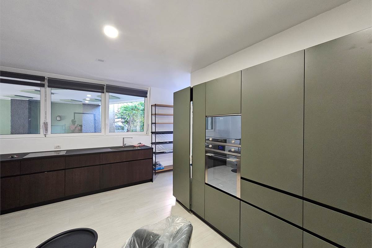  Splendido bilocale ristrutturato a Como