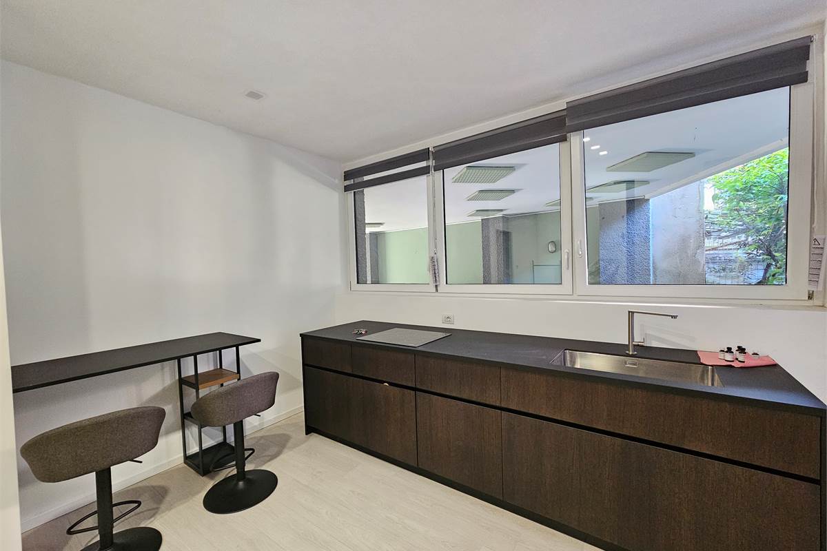  Splendido bilocale ristrutturato a Como