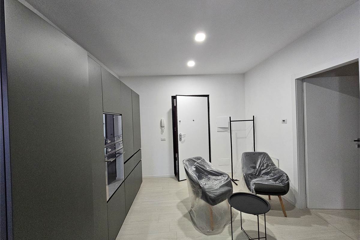  Splendido bilocale ristrutturato a Como