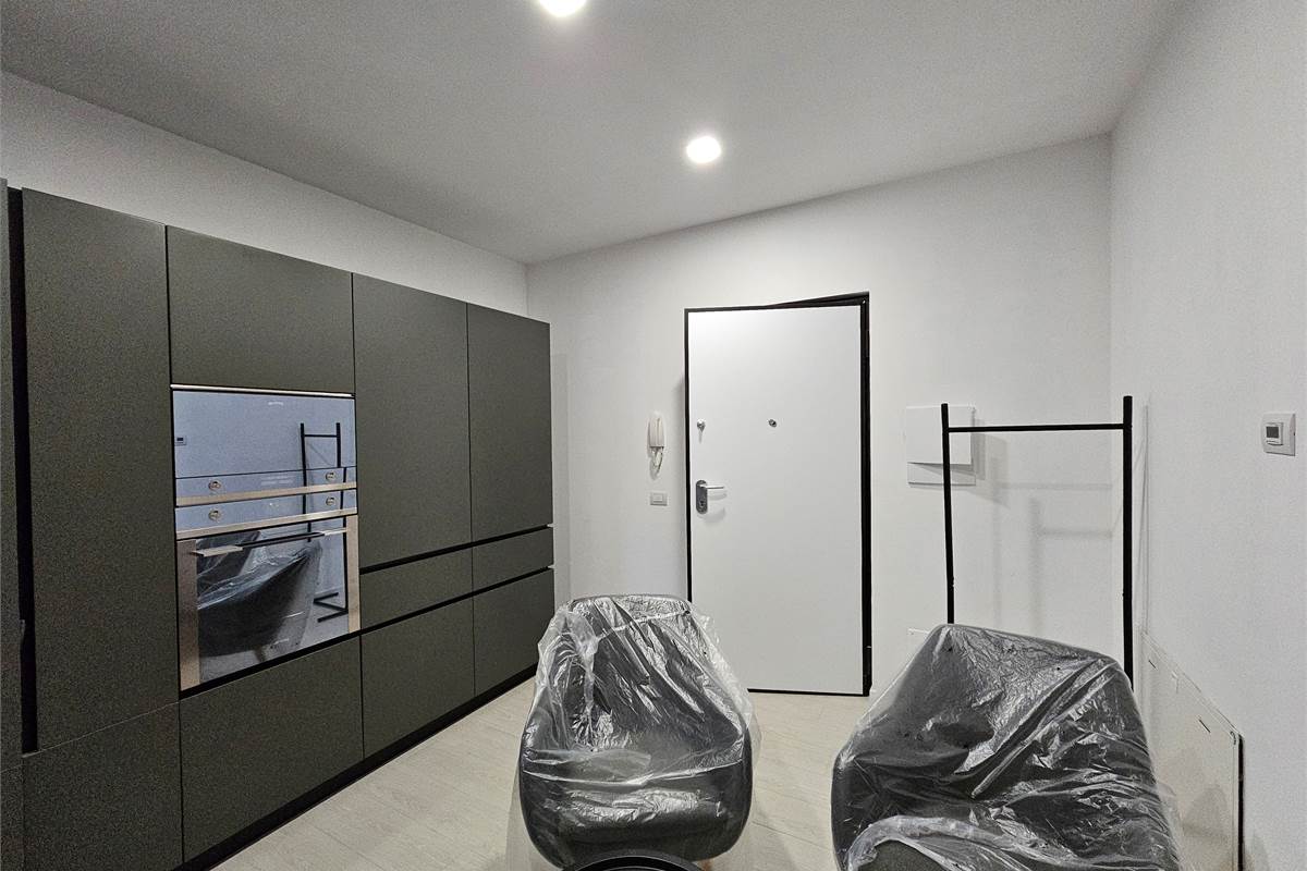  Splendido bilocale ristrutturato a Como