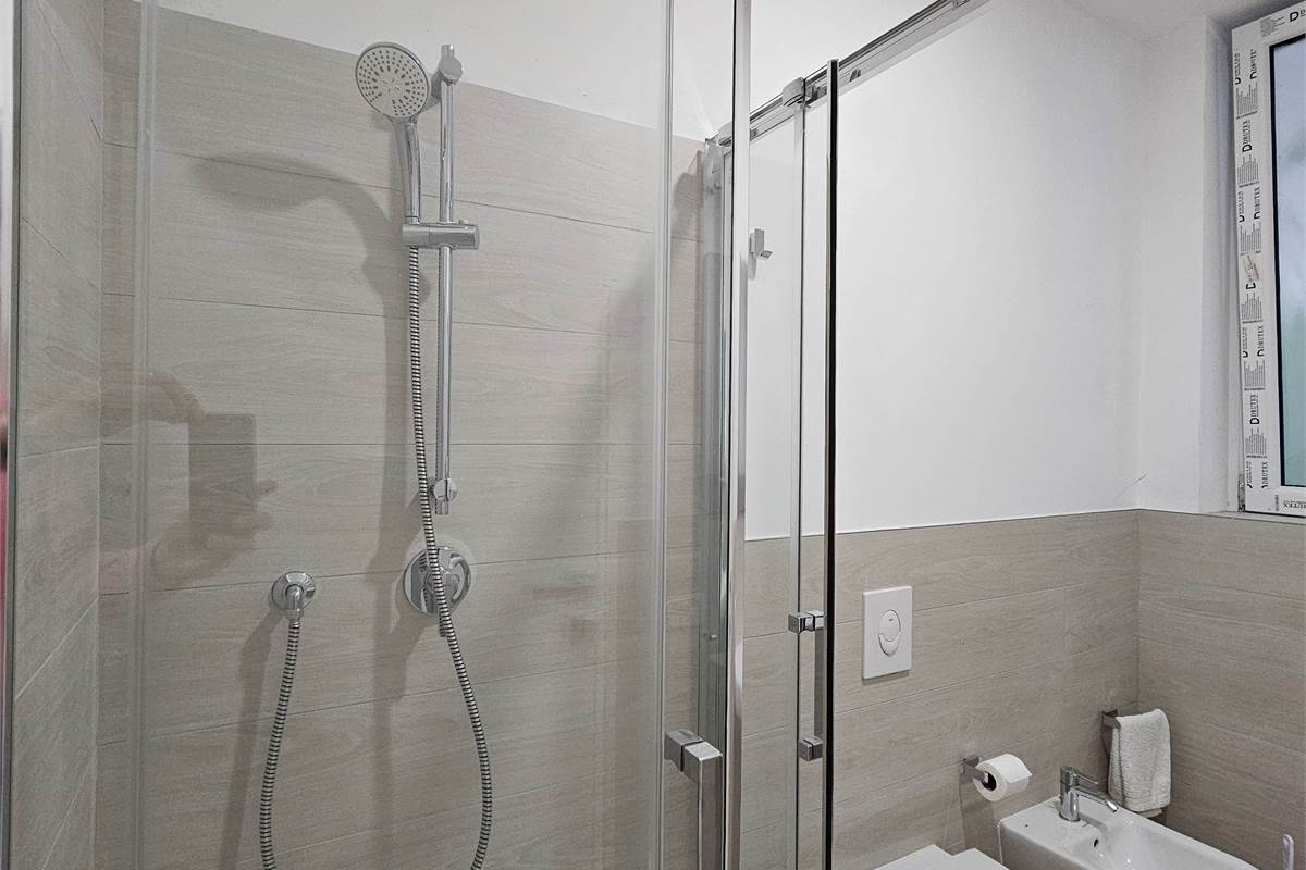  Splendido bilocale ristrutturato a Como