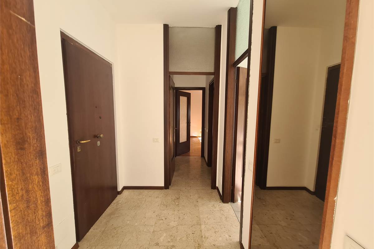 BELLISSIMO BILOCALE CON TERRAZZO