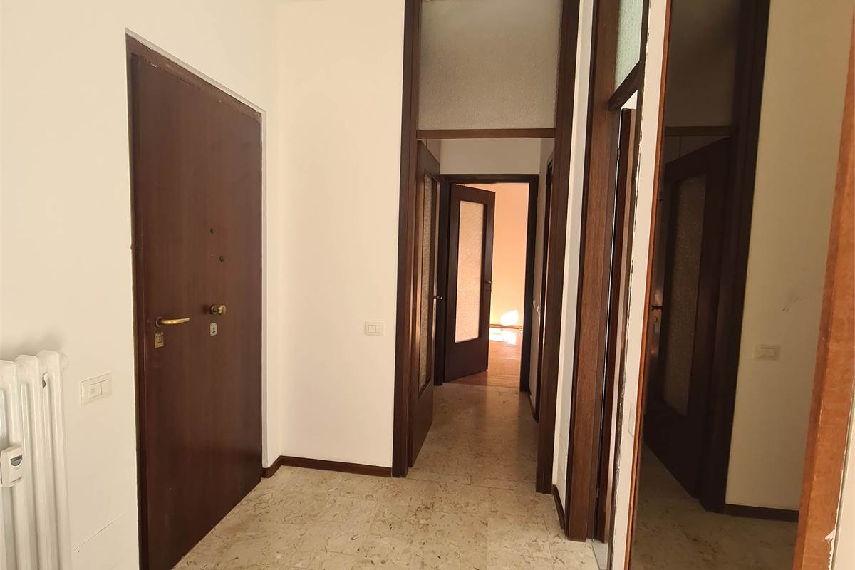 BELLISSIMO BILOCALE CON TERRAZZO