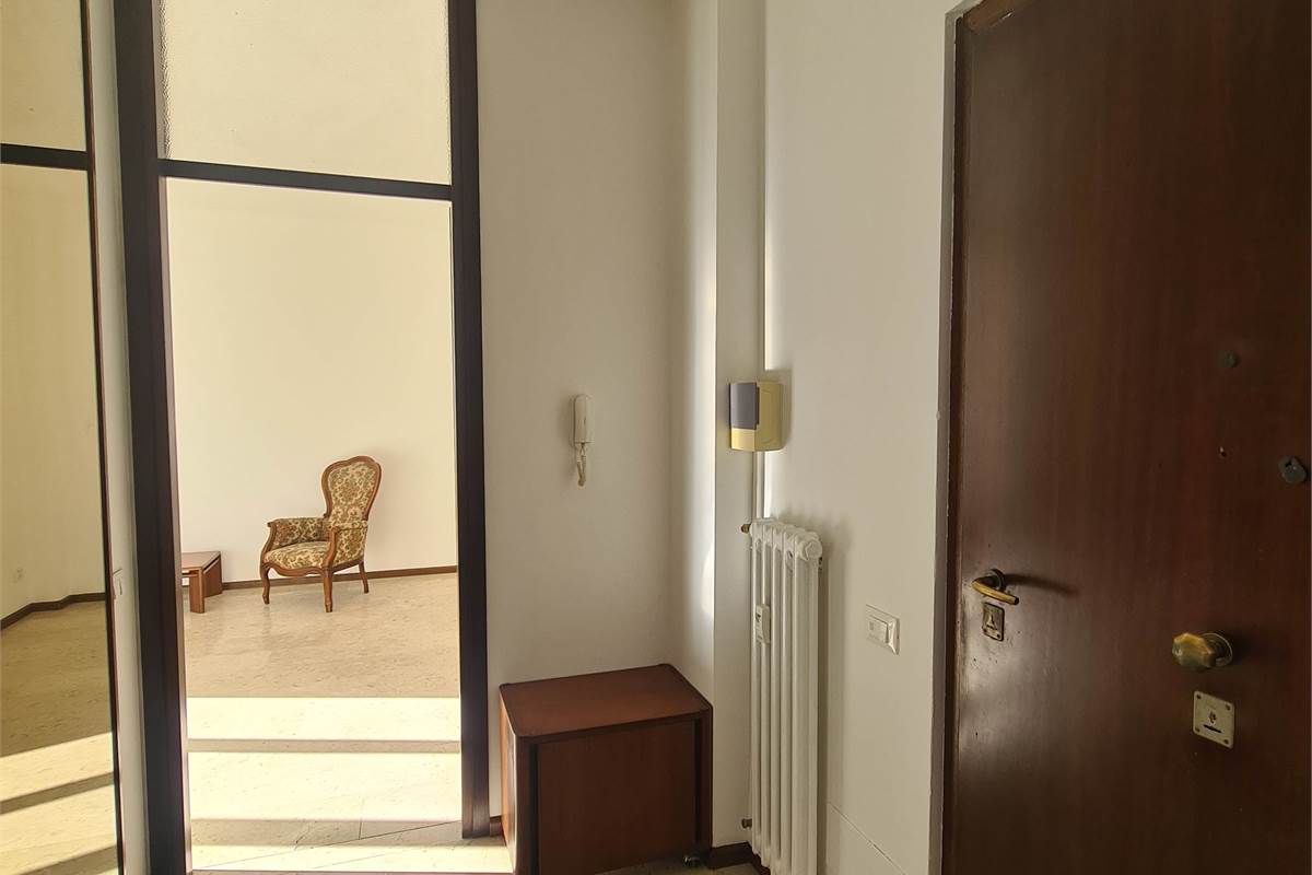 BELLISSIMO BILOCALE CON TERRAZZO