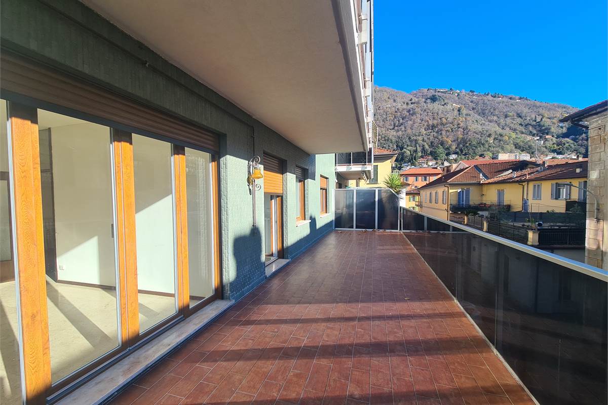 BELLISSIMO BILOCALE CON TERRAZZO