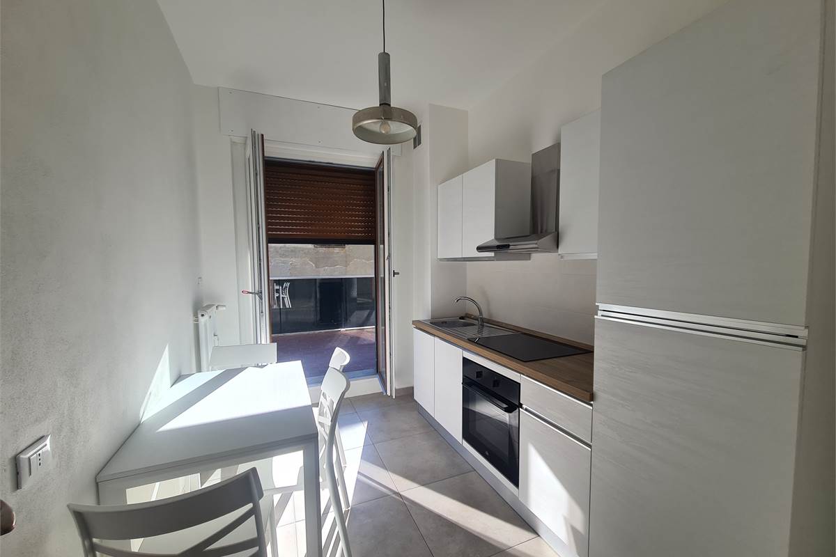 BELLISSIMO BILOCALE CON TERRAZZO