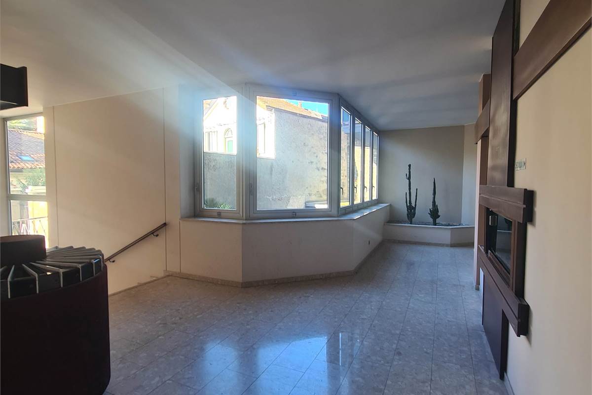 BELLISSIMO BILOCALE CON TERRAZZO