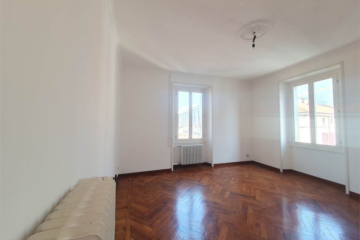 FAVOLOSO QUADRILOCALE CON VISTA DUOMO