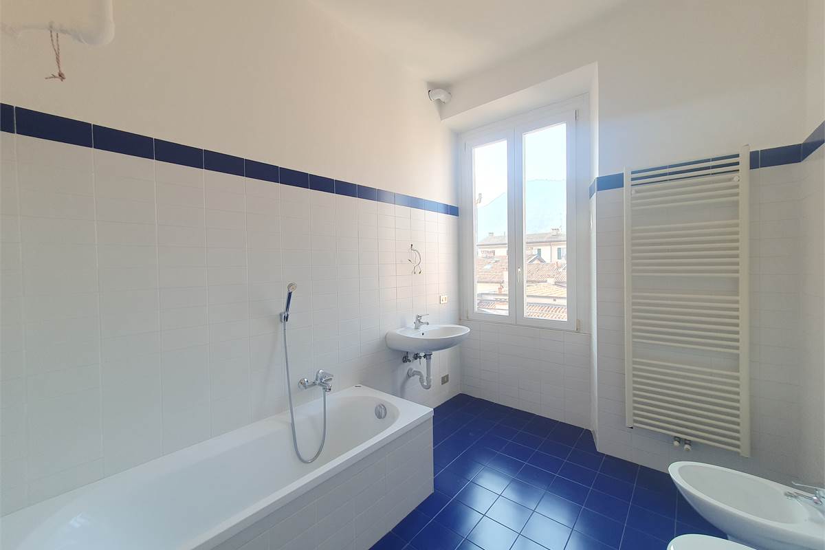 FAVOLOSO QUADRILOCALE CON VISTA DUOMO