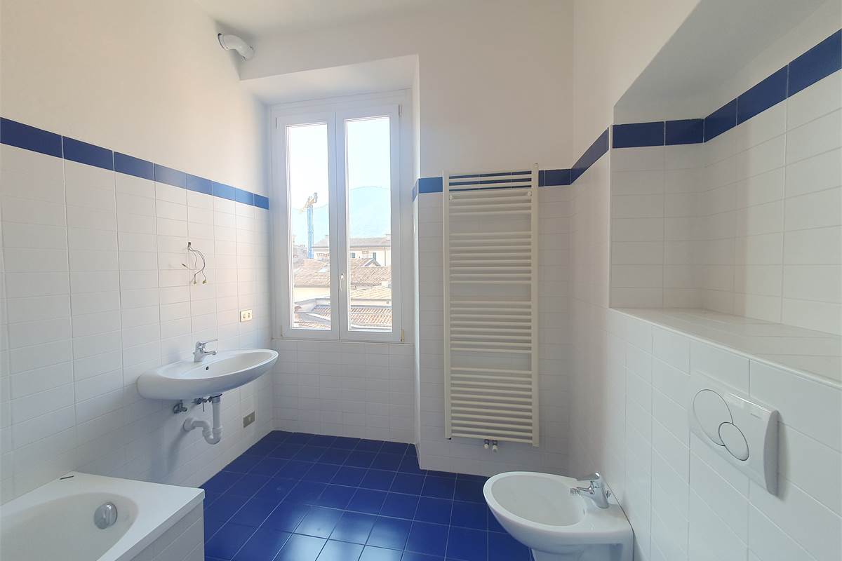 FAVOLOSO QUADRILOCALE CON VISTA DUOMO