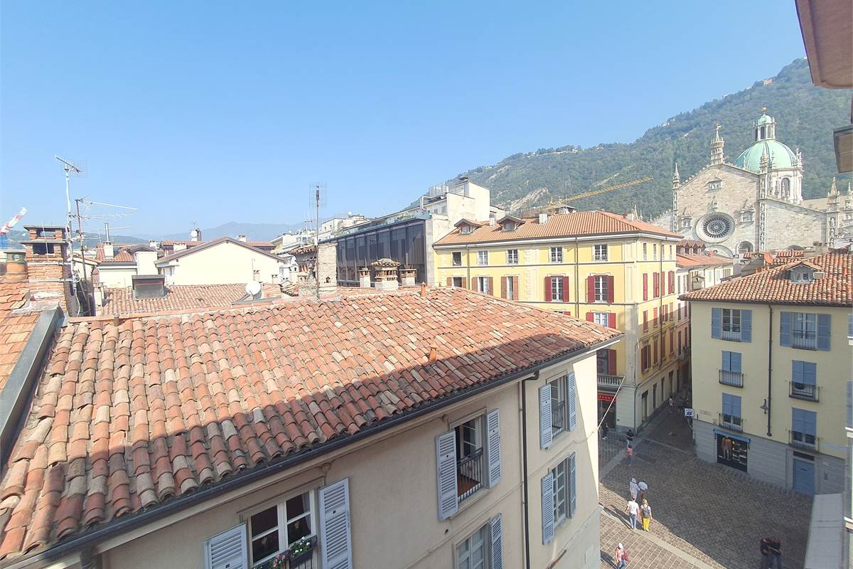 FAVOLOSO QUADRILOCALE CON VISTA DUOMO