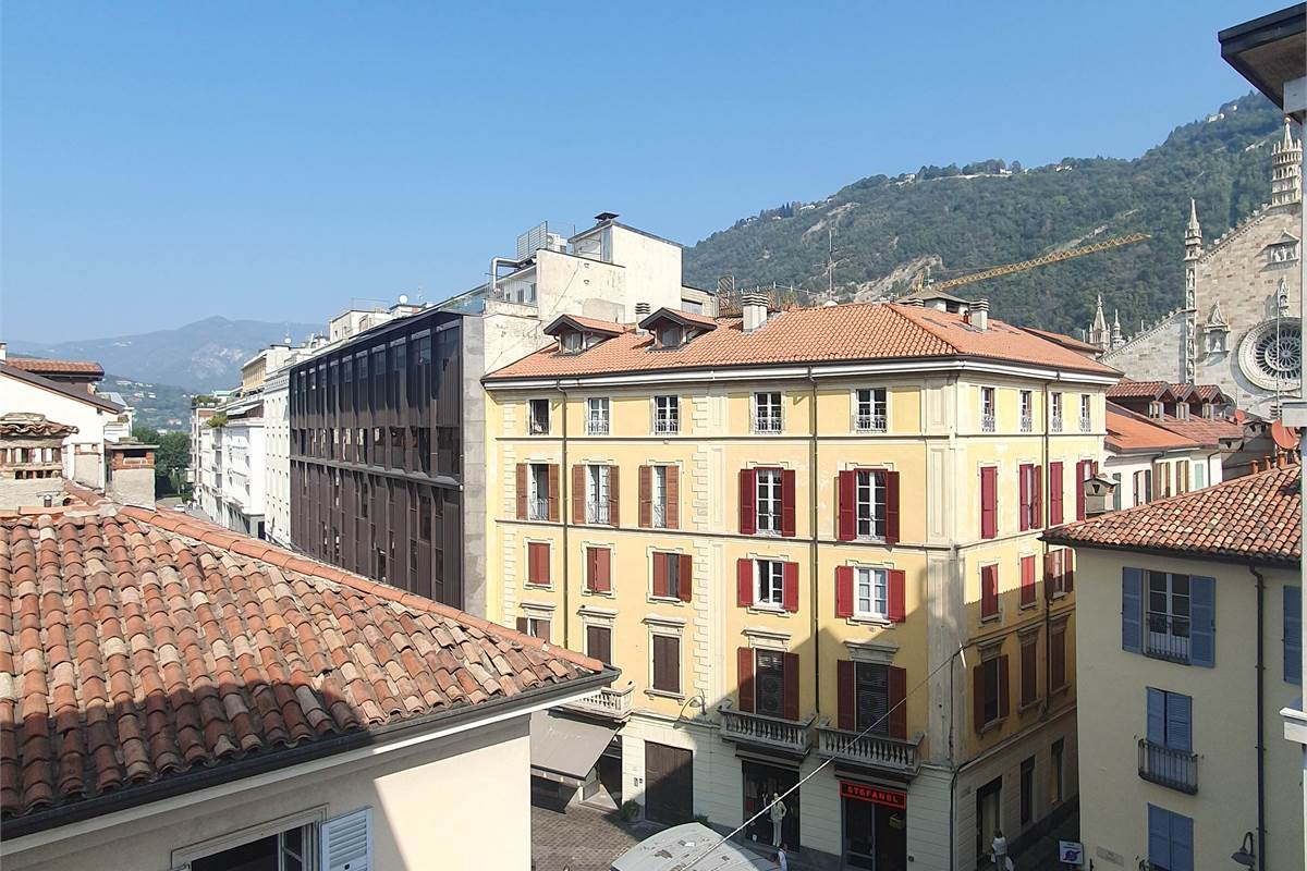 FAVOLOSO QUADRILOCALE CON VISTA DUOMO