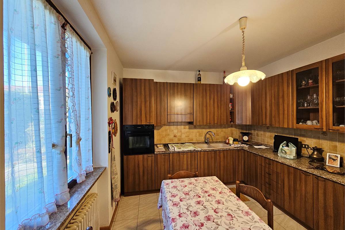 BELLISSIMA VILLA CON GIARDINO