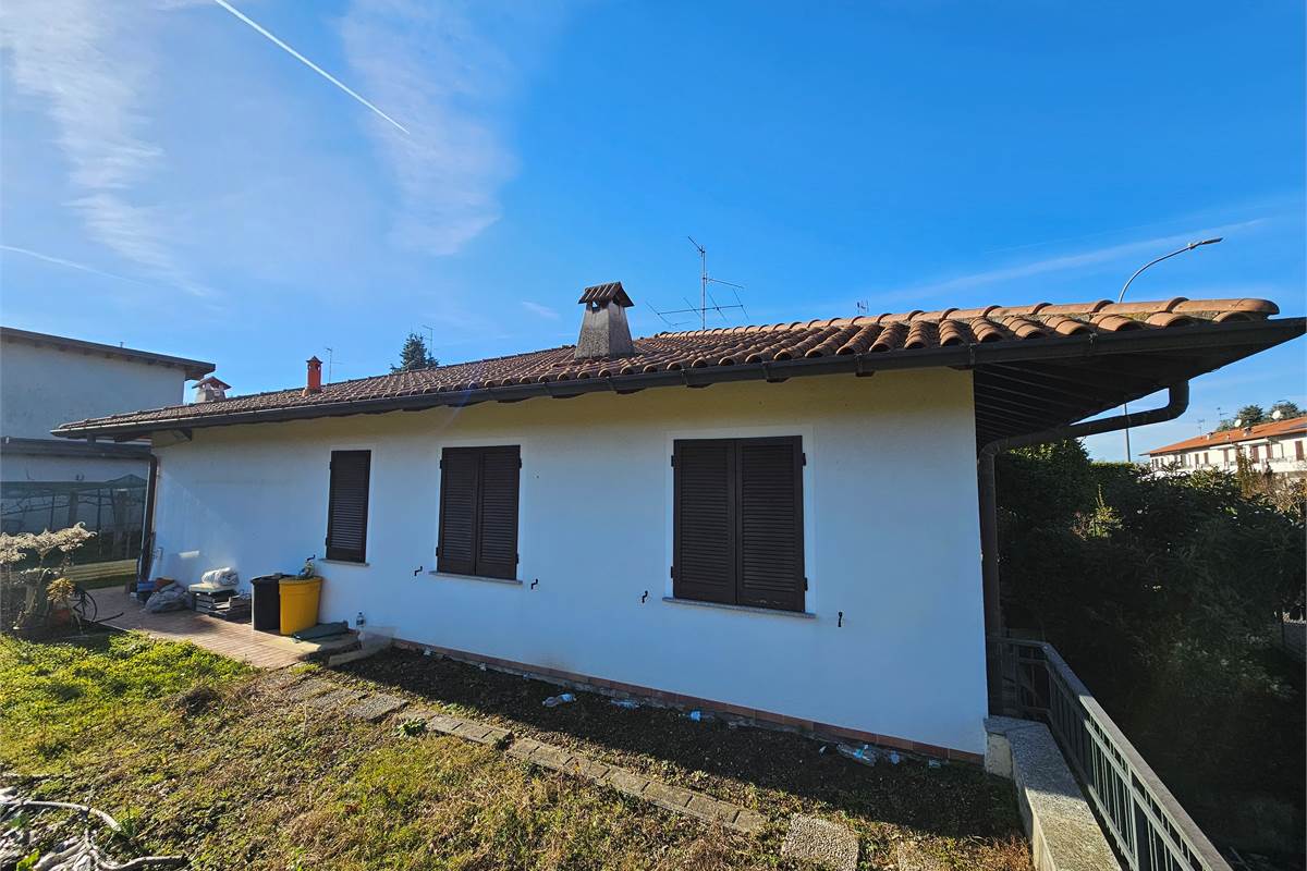 BELLISSIMA VILLA CON GIARDINO