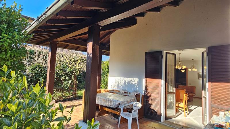 BELLISSIMA VILLA CON GIARDINO