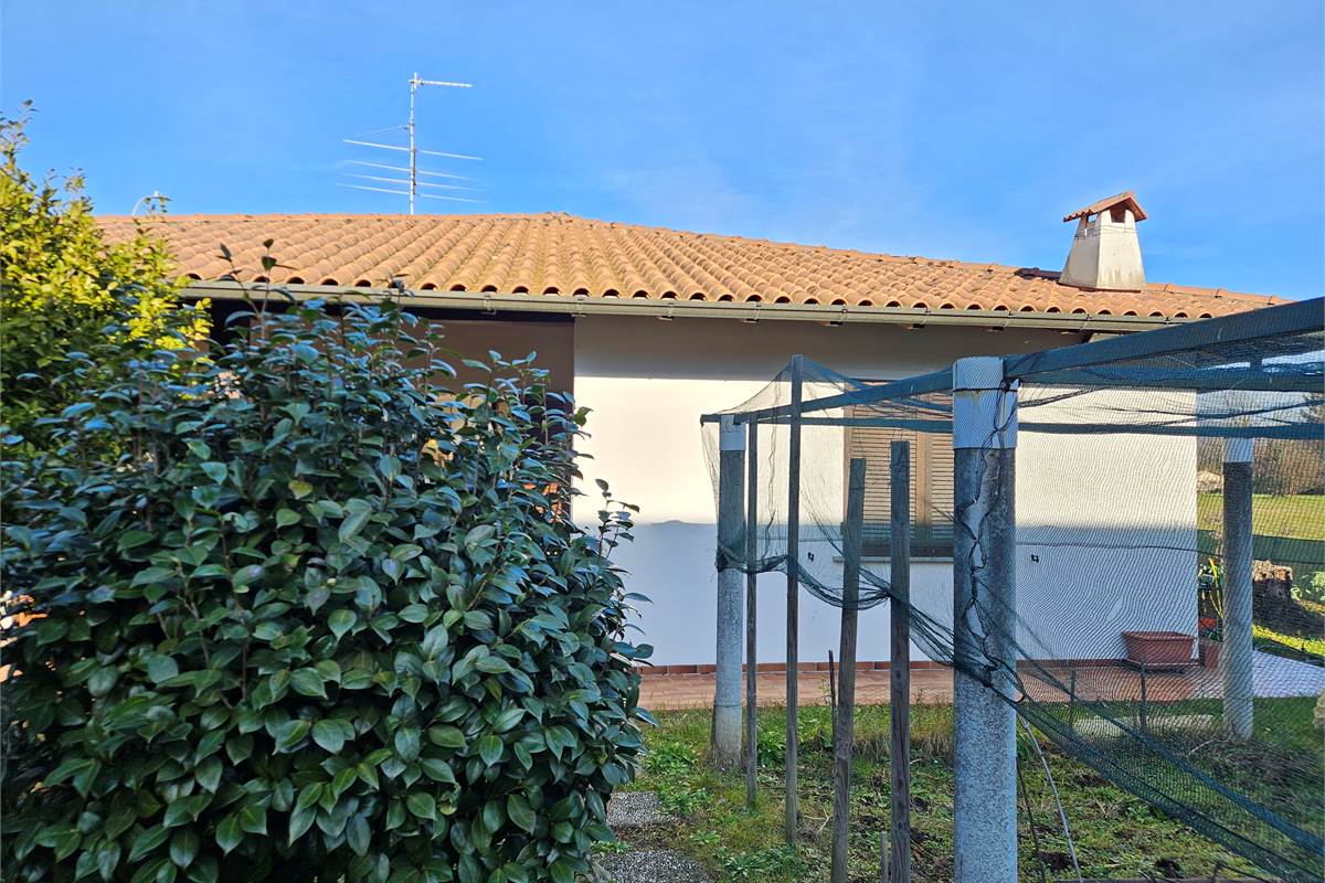 BELLISSIMA VILLA CON GIARDINO