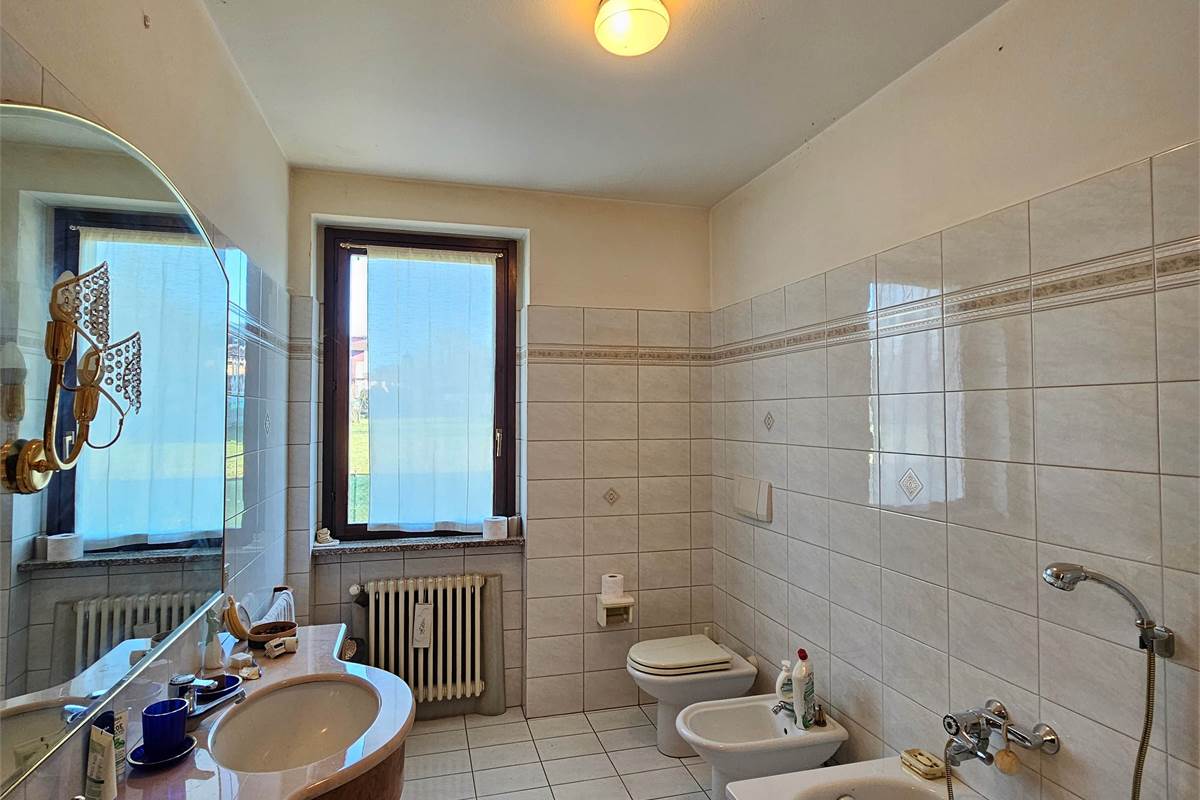 BELLISSIMA VILLA CON GIARDINO