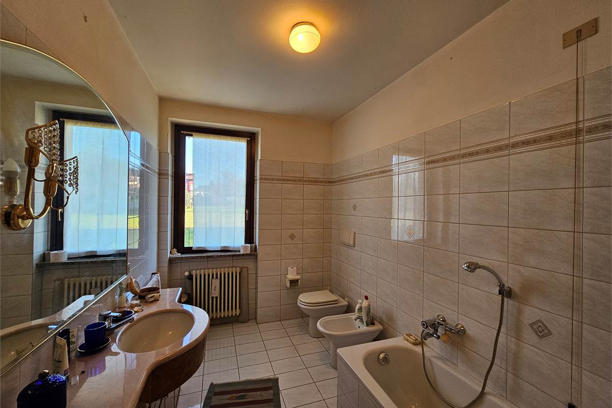 BELLISSIMA VILLA CON GIARDINO