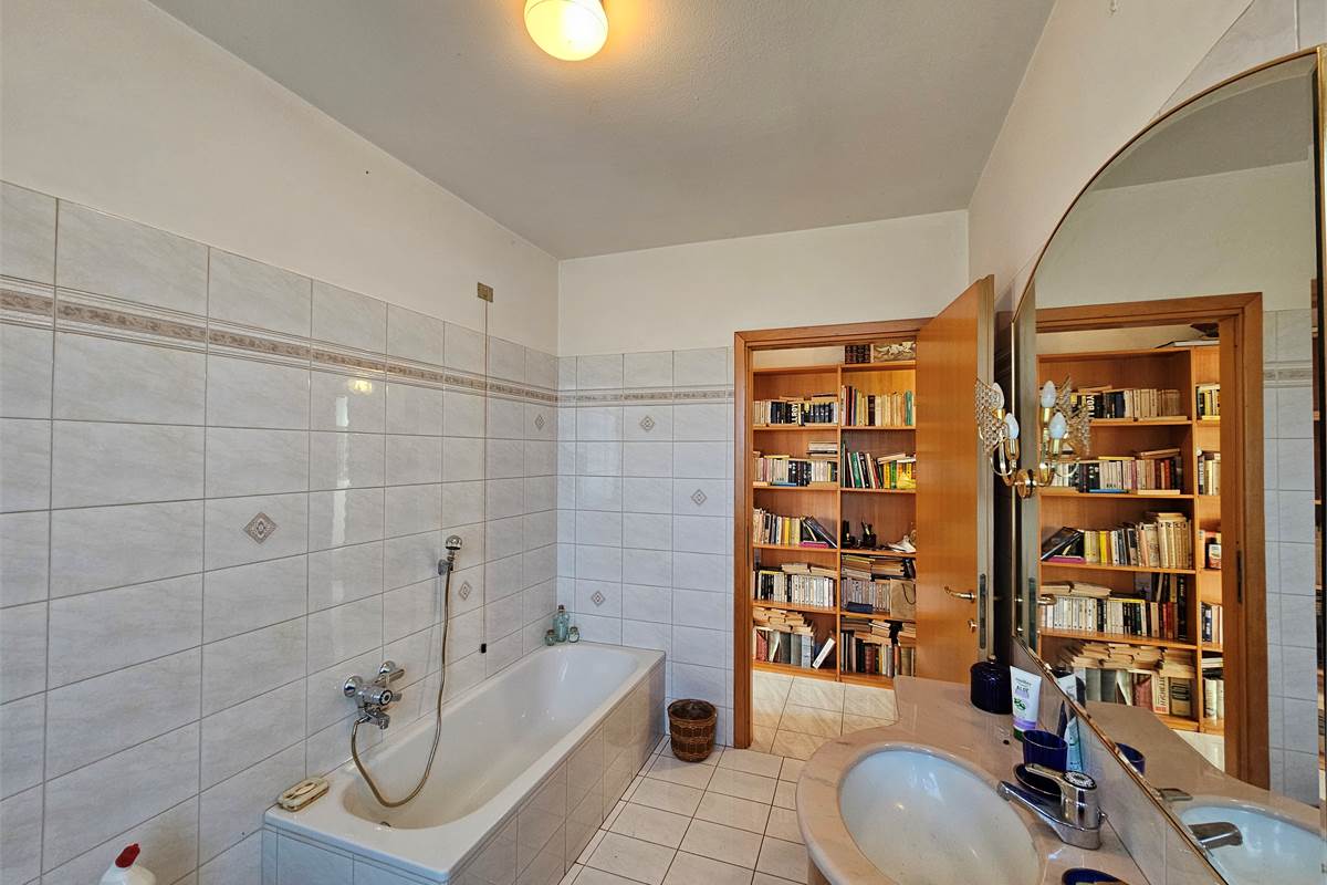 BELLISSIMA VILLA CON GIARDINO