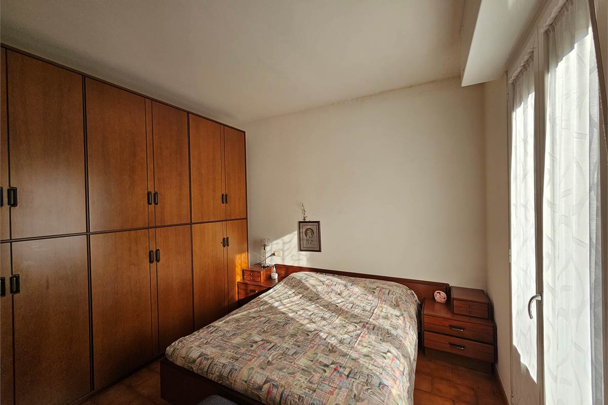 GRANDE TRILOCALE CON BALCONE