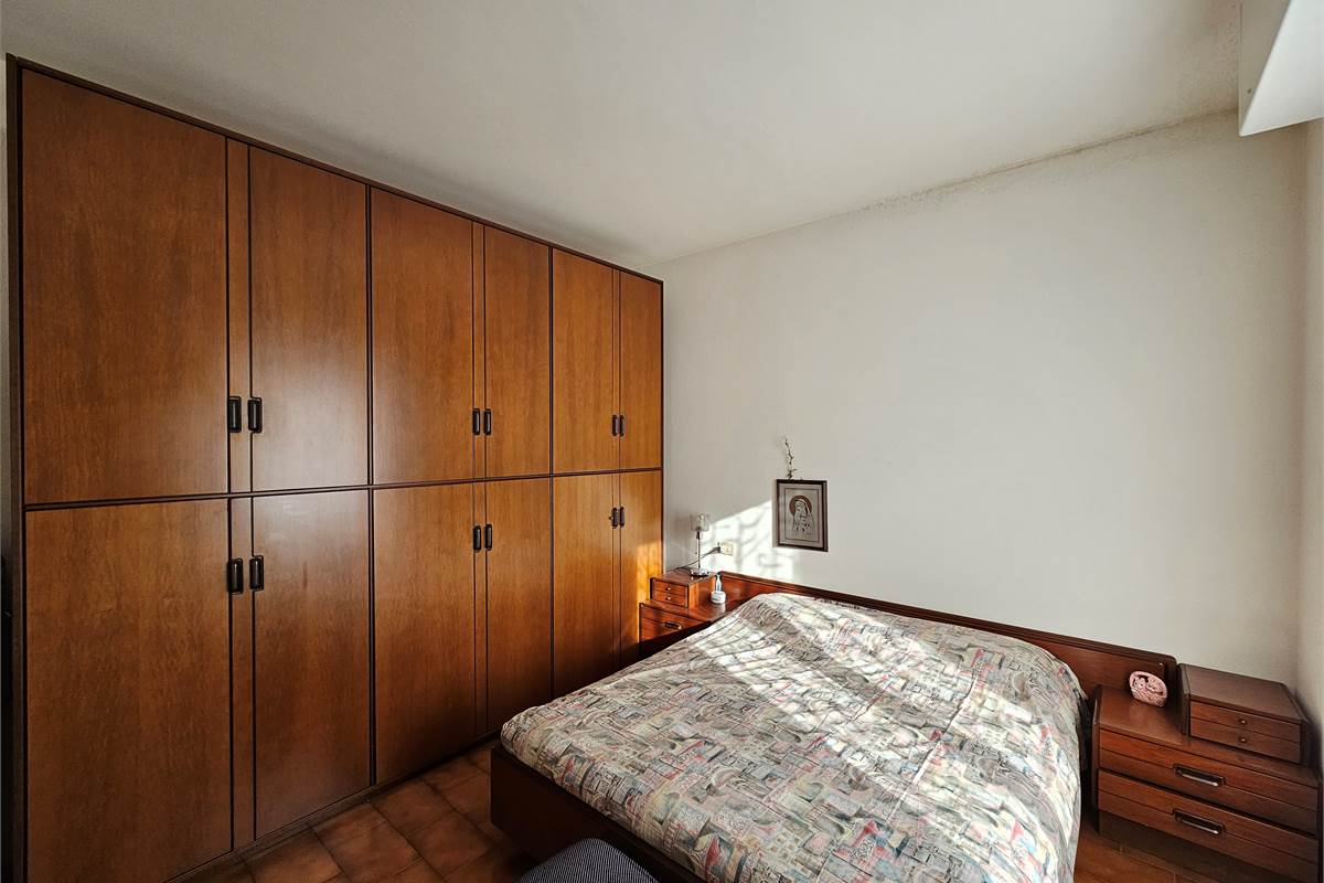 GRANDE TRILOCALE CON BALCONE