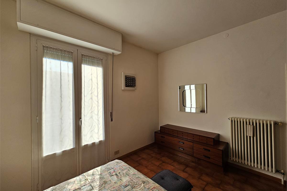 GRANDE TRILOCALE CON BALCONE