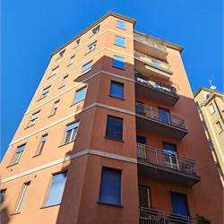 GRANDE TRILOCALE CON BALCONE