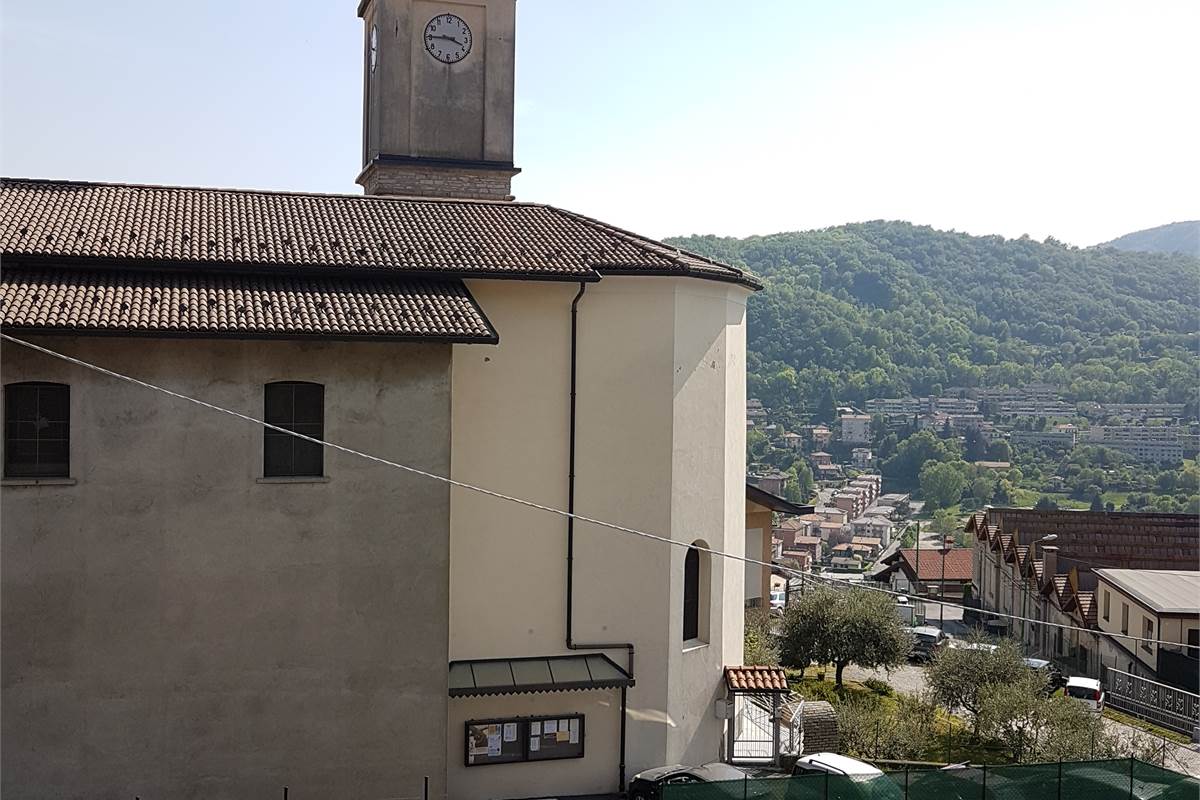 BELLISSIMO BILOCALE CON BALCONE A CERNOBBIO