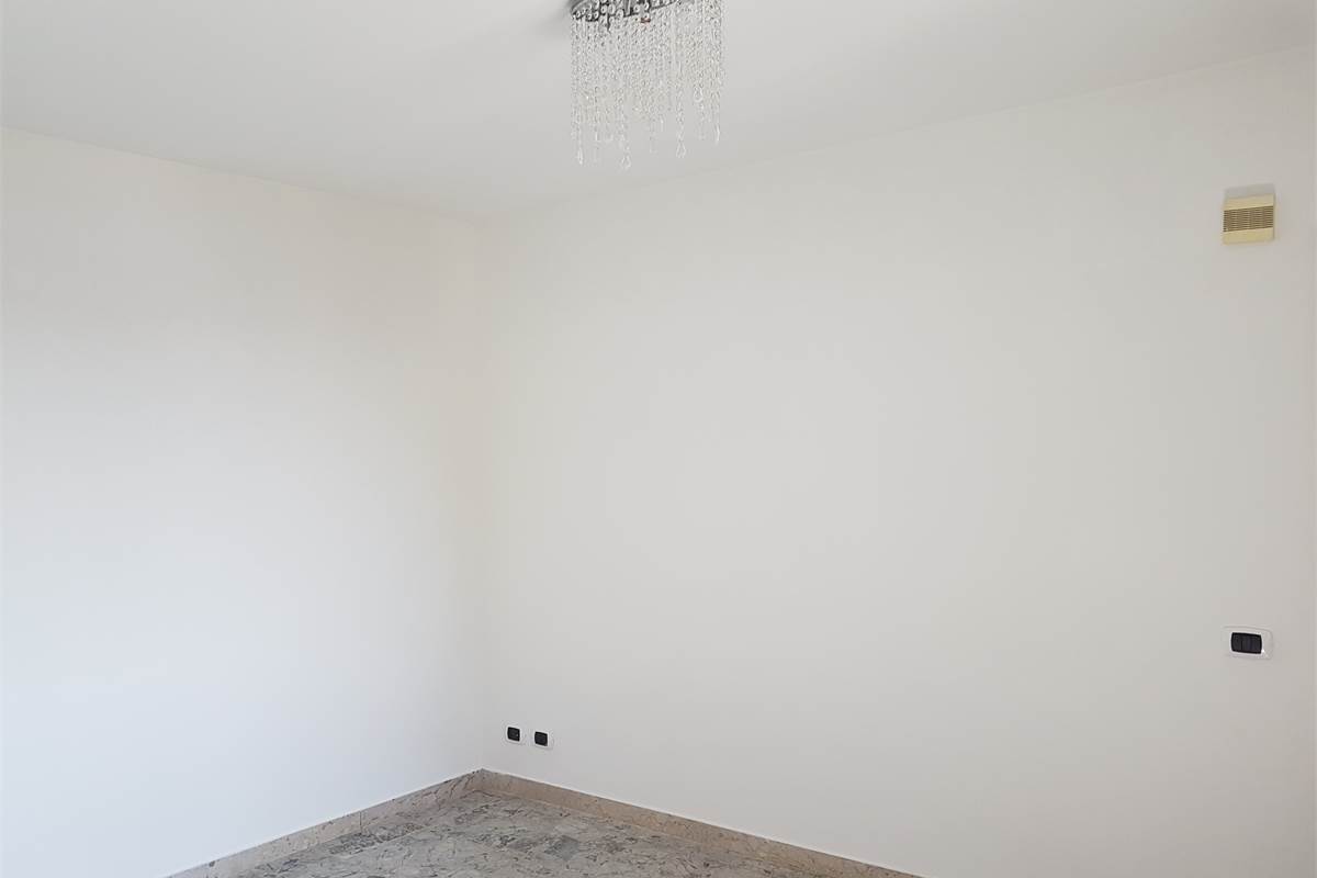 BELLISSIMO BILOCALE CON BALCONE A CERNOBBIO