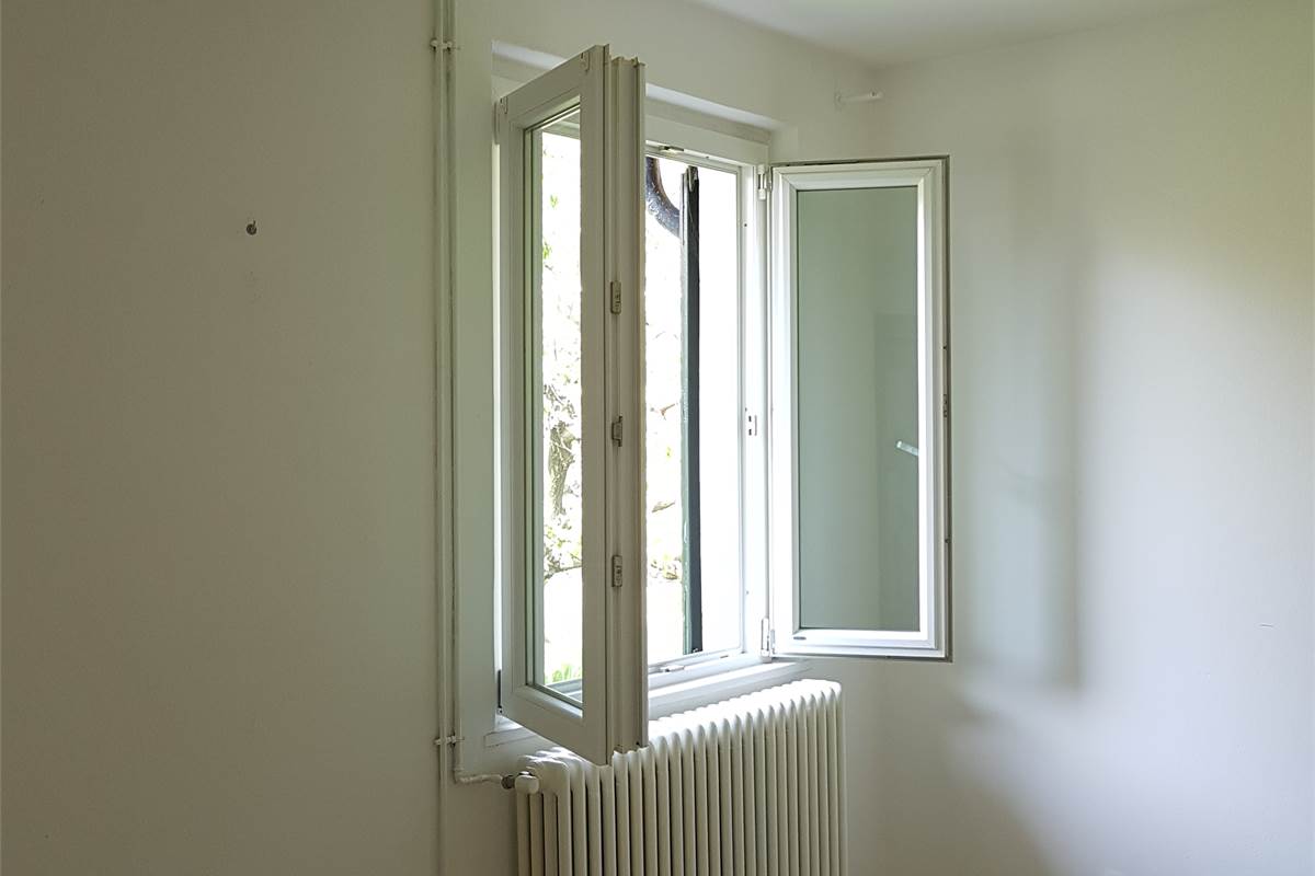 BELLISSIMO BILOCALE CON BALCONE A CERNOBBIO