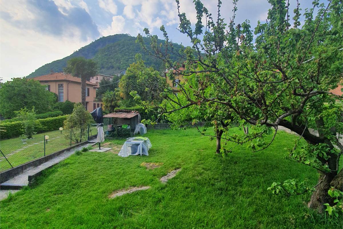 BELLISSIMO BILOCALE CON BALCONE A CERNOBBIO