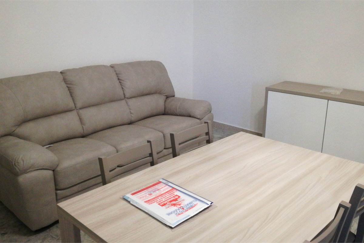 BELLISSIMO BILOCALE CON BALCONE A CERNOBBIO