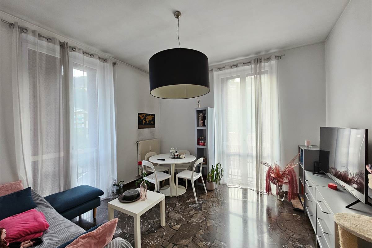 SPLENDIDO BILOCALE CON VISTA LAGO