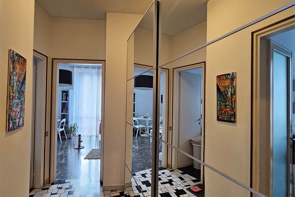 SPLENDIDO BILOCALE CON VISTA LAGO