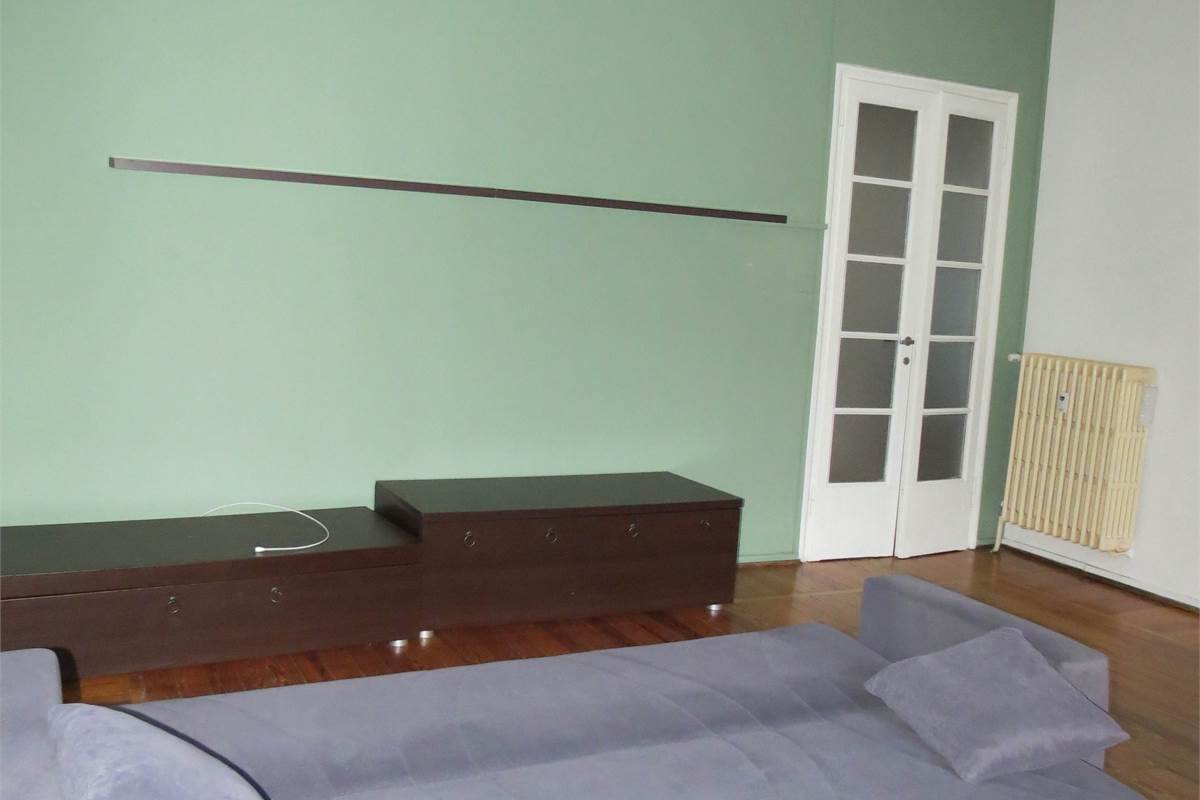 BILOCALE COMPLETAMENTE ARREDATO A VARESE