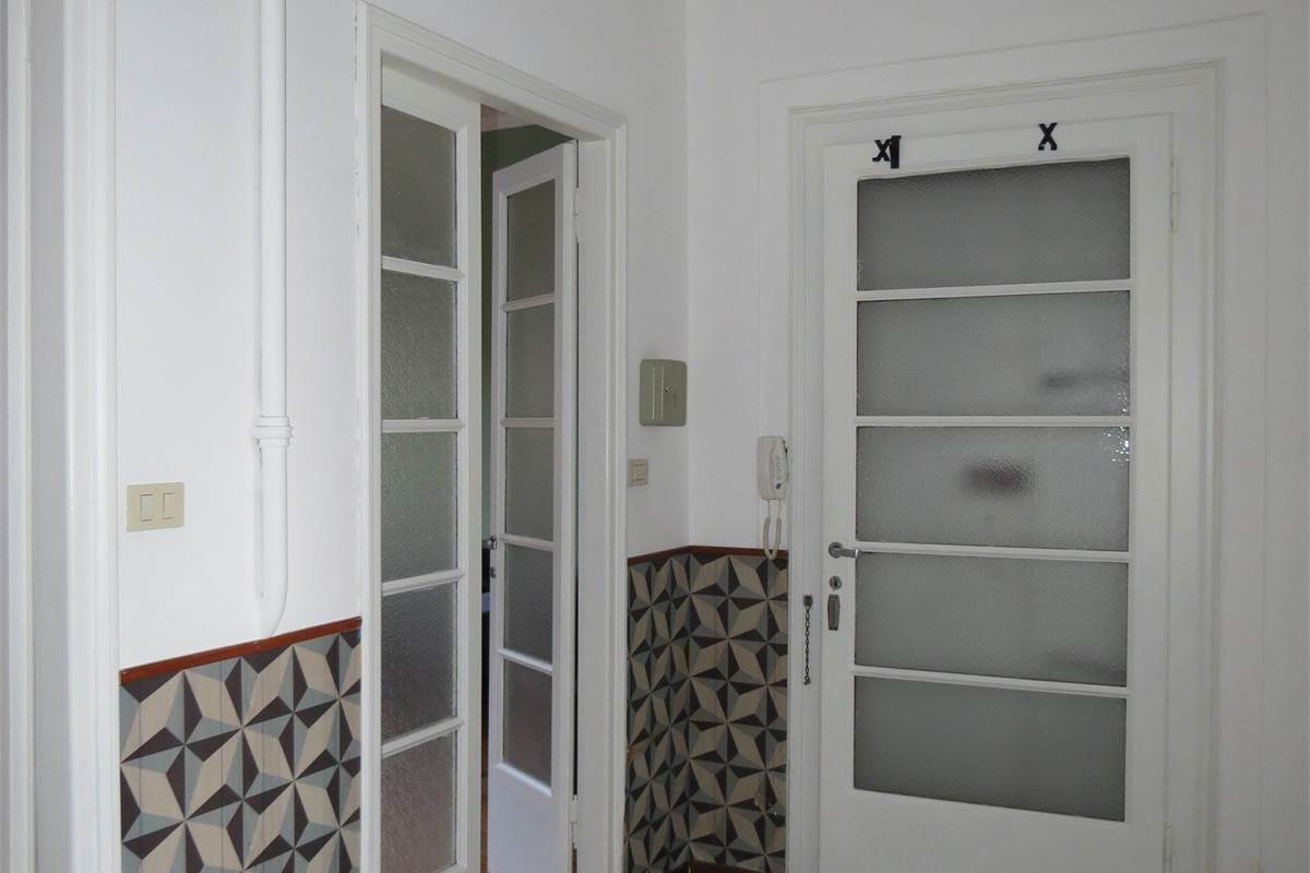 BILOCALE COMPLETAMENTE ARREDATO A VARESE