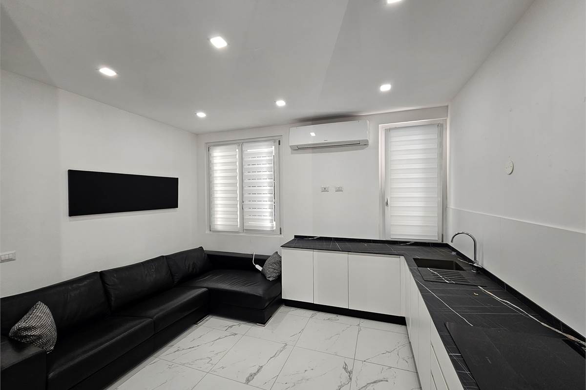 SPLENDIDO BILOCALE ARREDATO A NUOVO