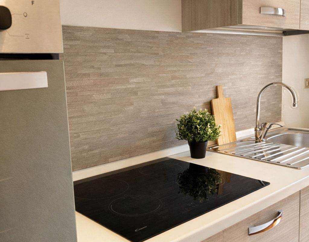 OTTIMO BILOCALE CON BALCONE E BOX