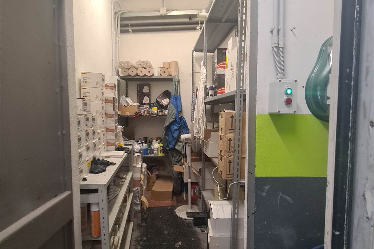 AMPIO SPAZIO COMMERCIALE