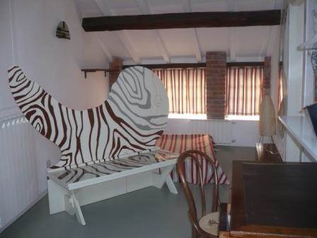 ACCOGLIENTE MONOLOCALE ARREDATO CON TERRAZZO